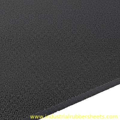 Grain Rubber Mat and Sheet with 10-50mm Thickness, 0.5-1.0m Width, and 0.5-1.0m Length for Industrial Flooring