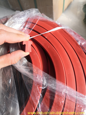 Resistencia a la tensión de la raya 9mpa del silicón de las lavadoras de goma de silicona del color rojo