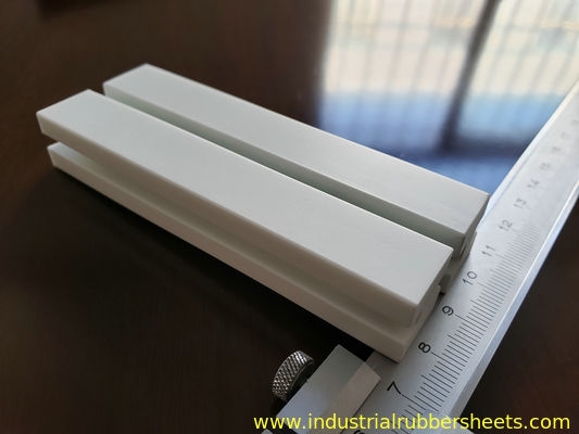 Pad de corte de fibra de vidrio PTFE blanco Resistencia al desgarro hasta 260 °C